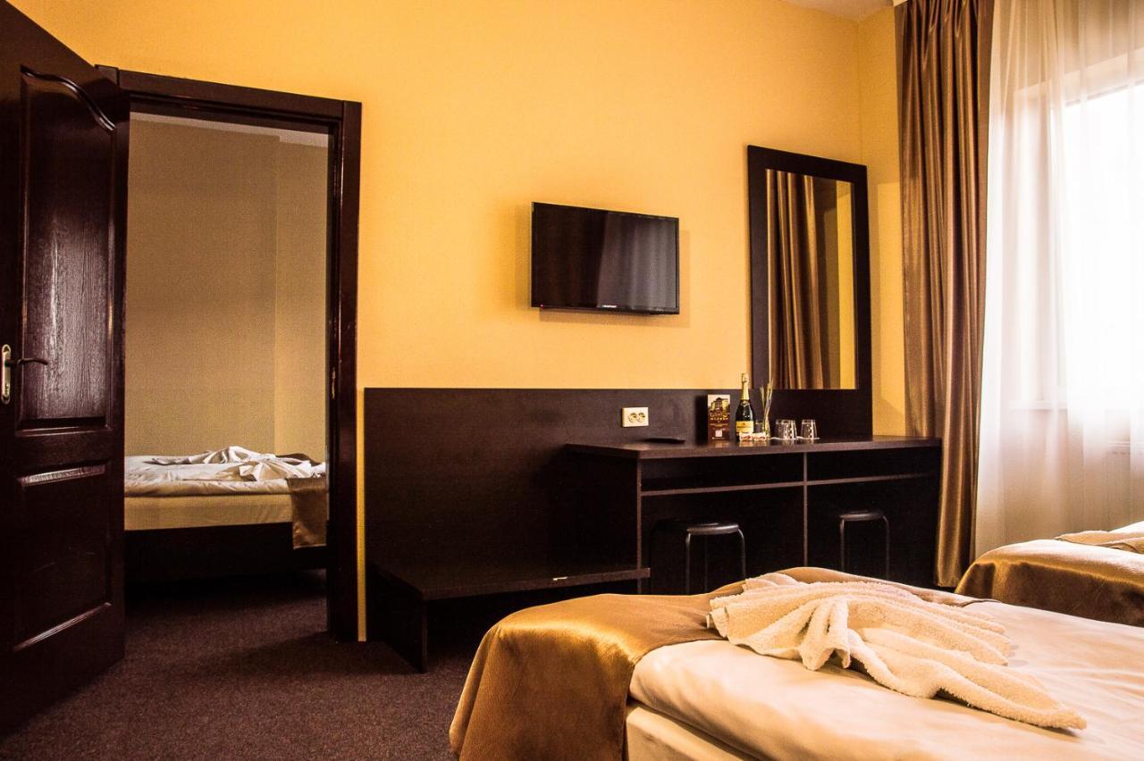 Malyvo Hotel Dilyatyn 외부 사진