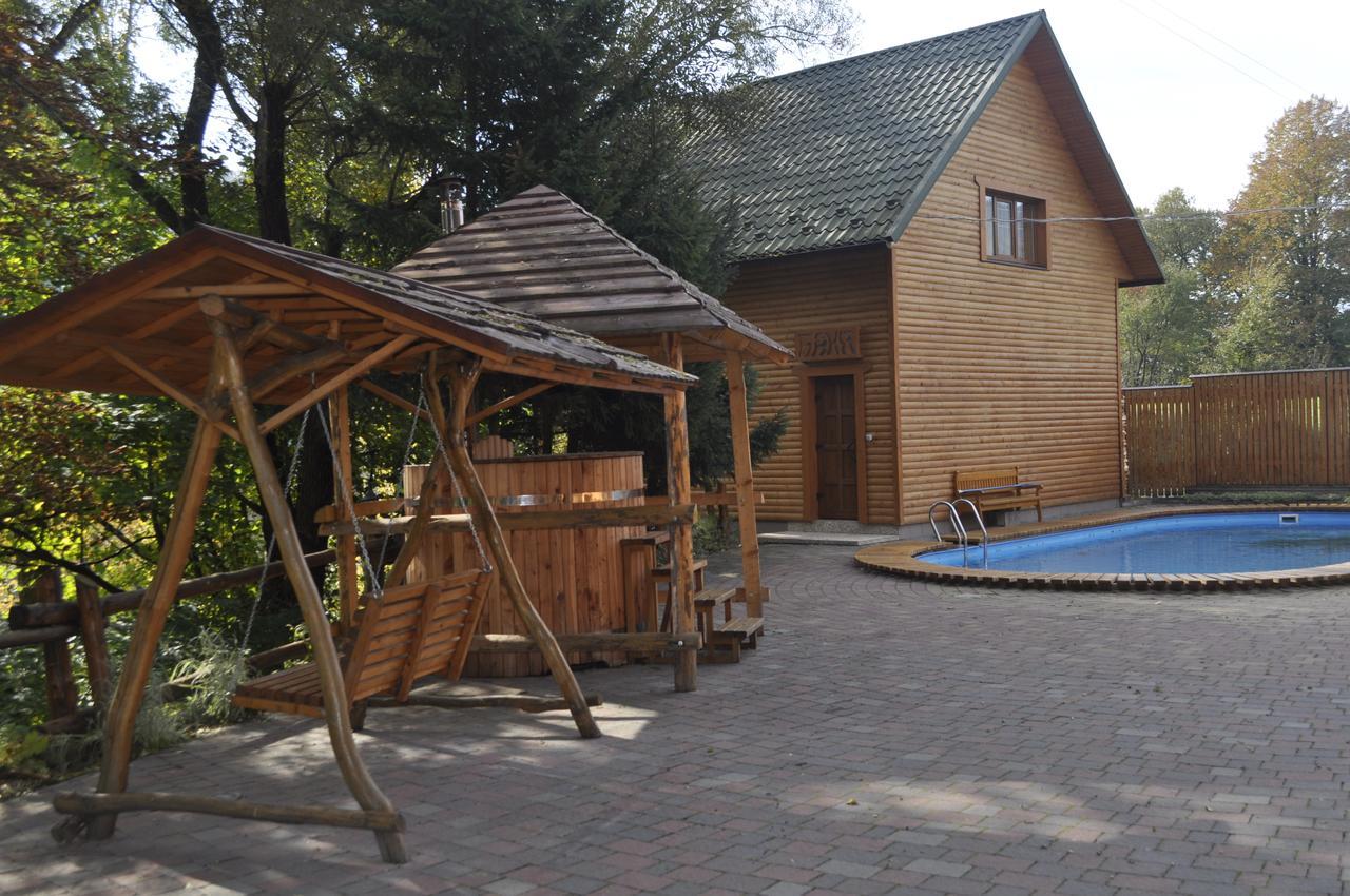 Malyvo Hotel Dilyatyn 외부 사진