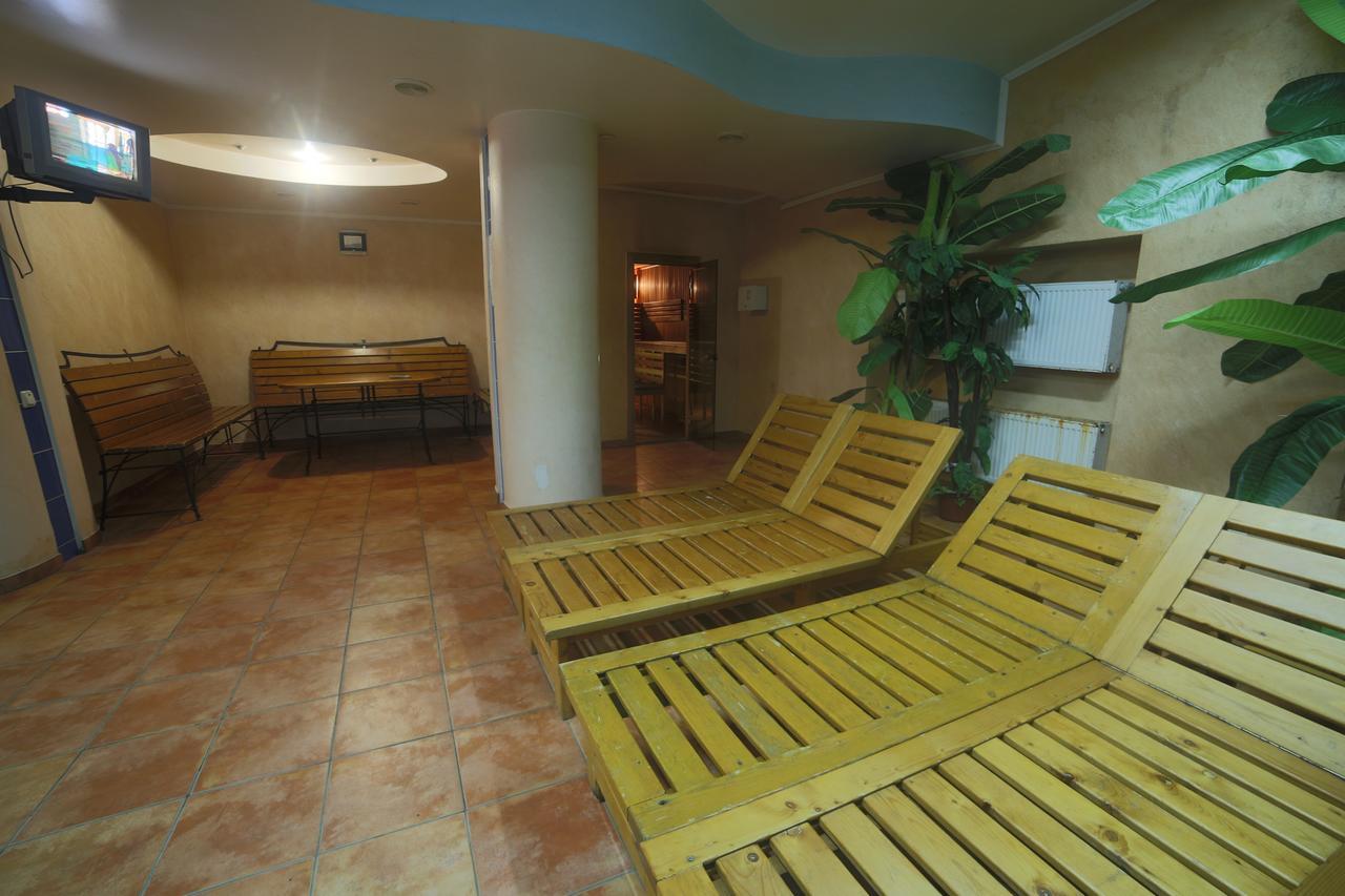 Malyvo Hotel Dilyatyn 외부 사진